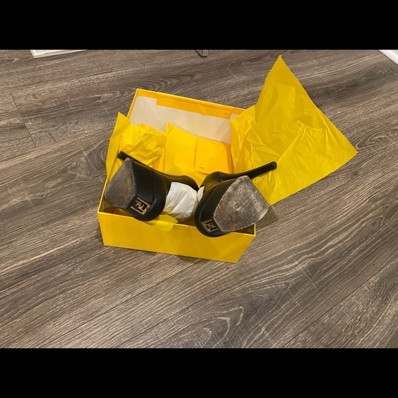 FENDI platform “Fendista” black heels size 37.5 💥 - Picture 7 of 7